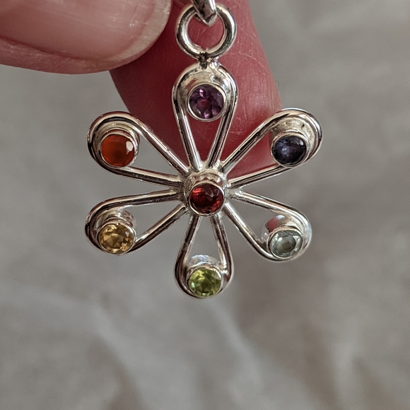 Flower Pendent, Natural Chakra healing, 925 Silver - Picture 4 of 8